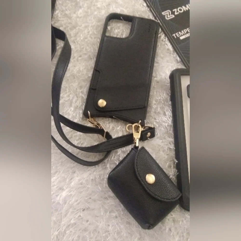 Phone case bundle - Picture 4 of 6